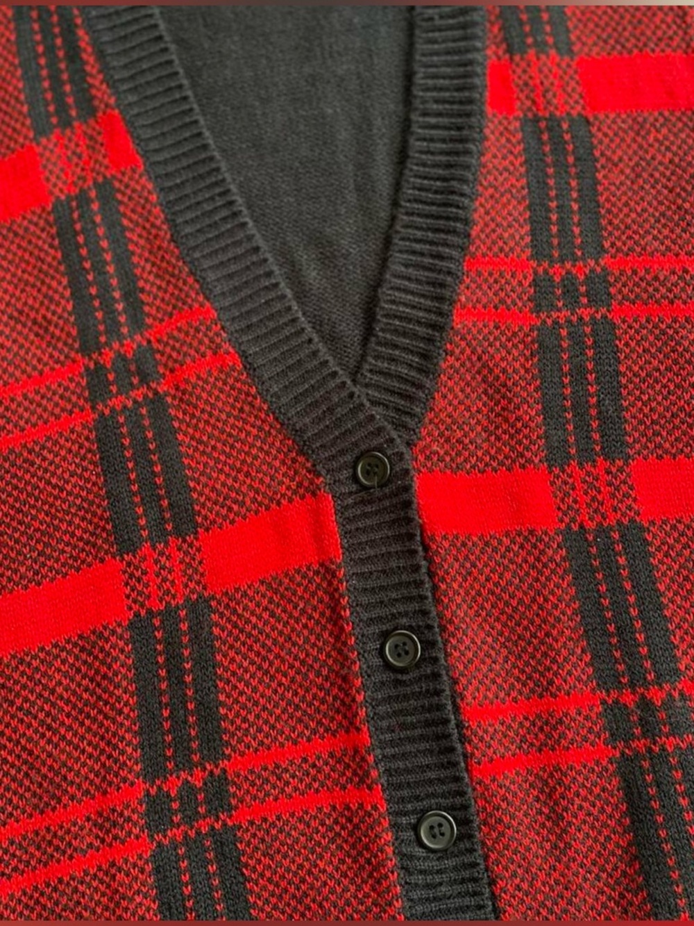 Vintage Karen Scott Red & Black Plaid Acrylic Knit Button Front Sweater Vest M - Picture 4 of 7